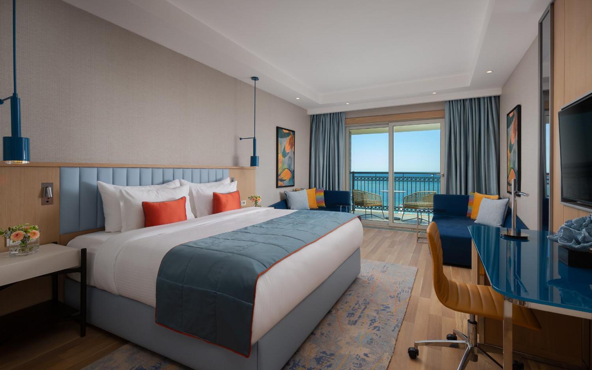 Rixos Water World Aktau - Theme Park Free Access Hotel Bagian luar foto